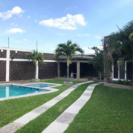 Atlihuayan Casa Acogedora Con Albercaヴィラ エクステリア 写真