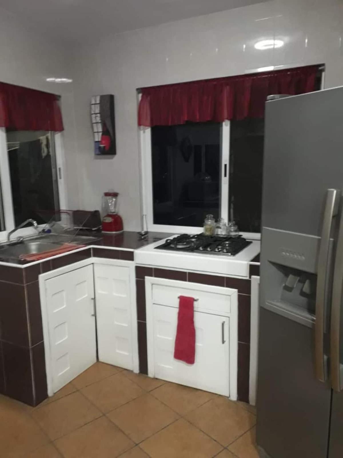 Atlihuayan Casa Acogedora Con Albercaヴィラ エクステリア 写真